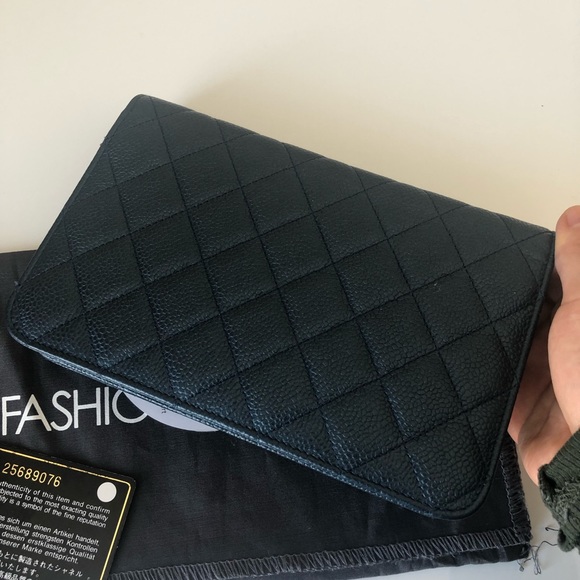 SOLD Chanel wallet on chain WOC Golden Class Navy - Picture 14 of 16